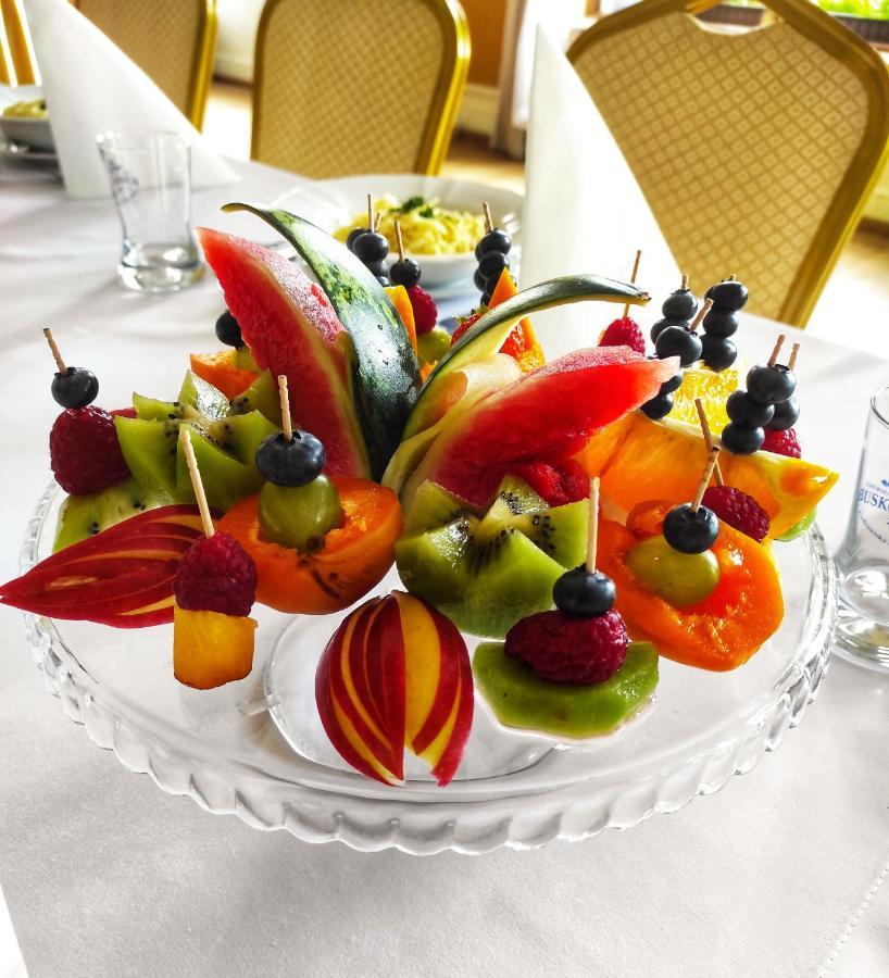 Hotel Lilia 와슈초바 외부 사진
