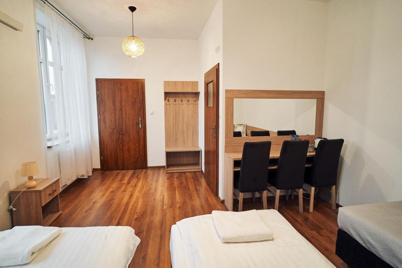 Hotel Lilia 와슈초바 외부 사진